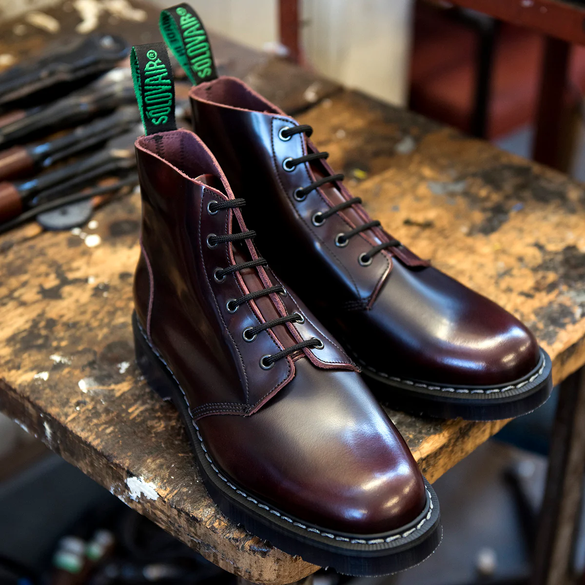 1115-burgundy-rub-off-6-eye-astronaut-boot-4.webp Burgundy Rub-Off 6 Eye Astronaut Boot