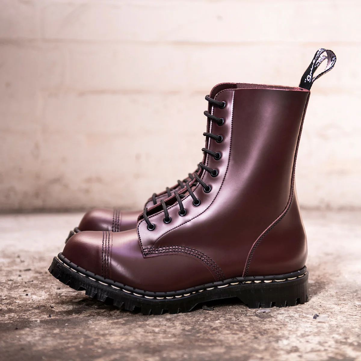1960-oxblood-hi-shine-10-eye-steel-toe-capped-derby-boot-4.webp Oxblood Hi-Shine 10 Eye Steel Toe Capped Derby Boot