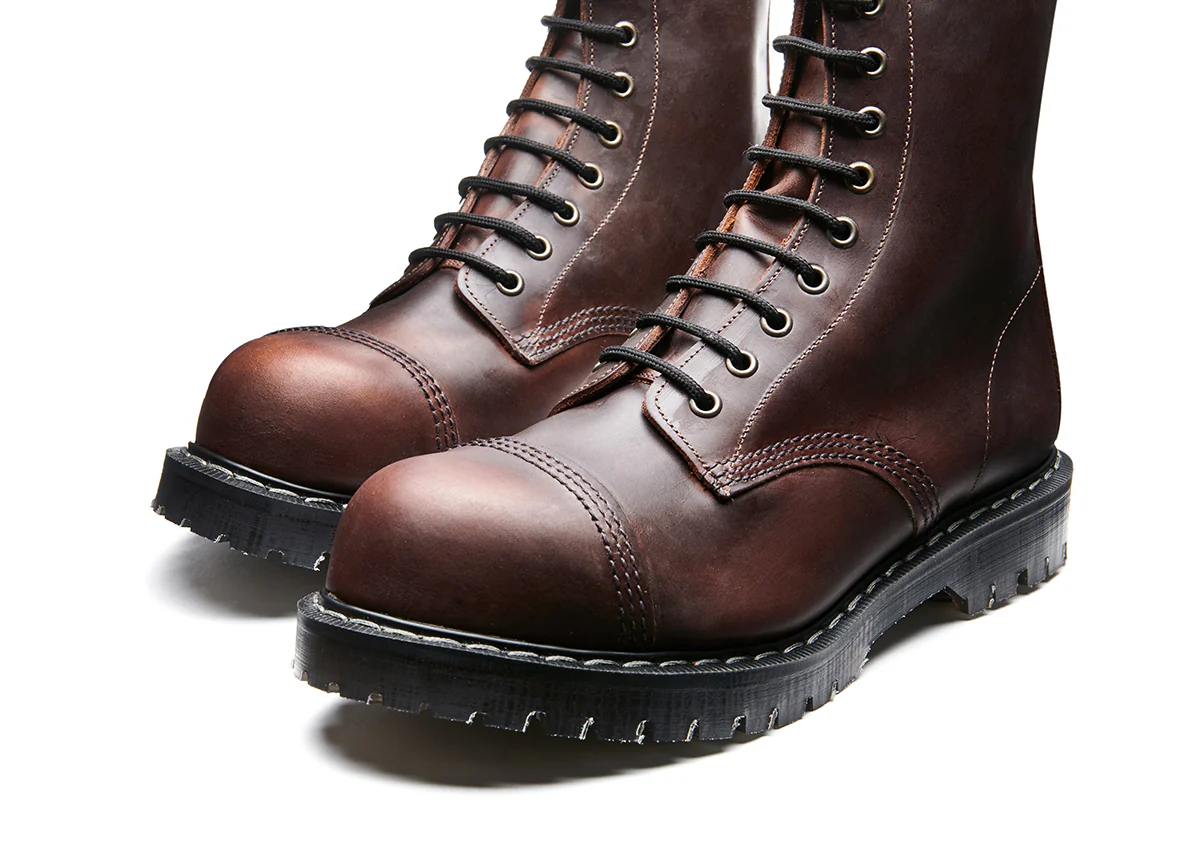 2184-gaucho-crazy-horse-11-eye-steel-toe-derby-boot-3.webp Gaucho Crazy Horse 11 Eye Steel Toe Derby Boot
