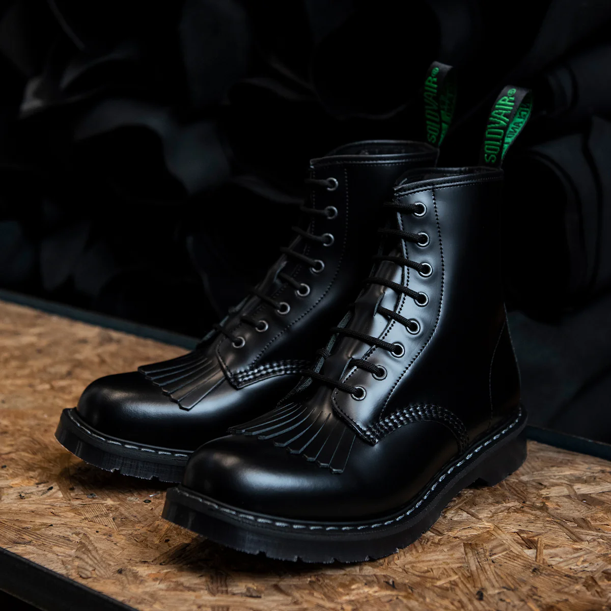 2762-black-hi-shine-8-eye-derby-boot-boot-kiltie-1.webp Black Hi-Shine 8 Eye Derby Boot & Boot Kiltie