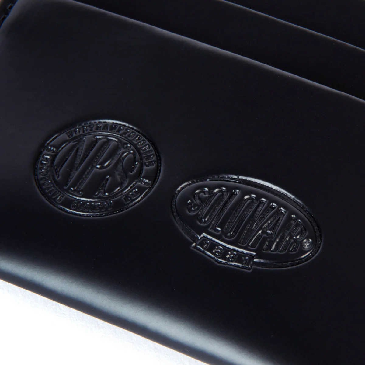 3896-vegan-card-cash-holder-3.webp Vegan Card & Cash Holder
