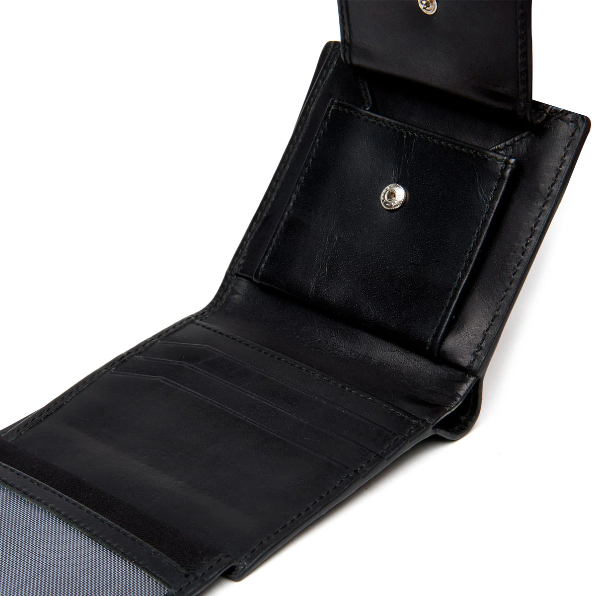 3998-leather-bi-fold-wallet-13.webp Leather Bi Fold Wallet