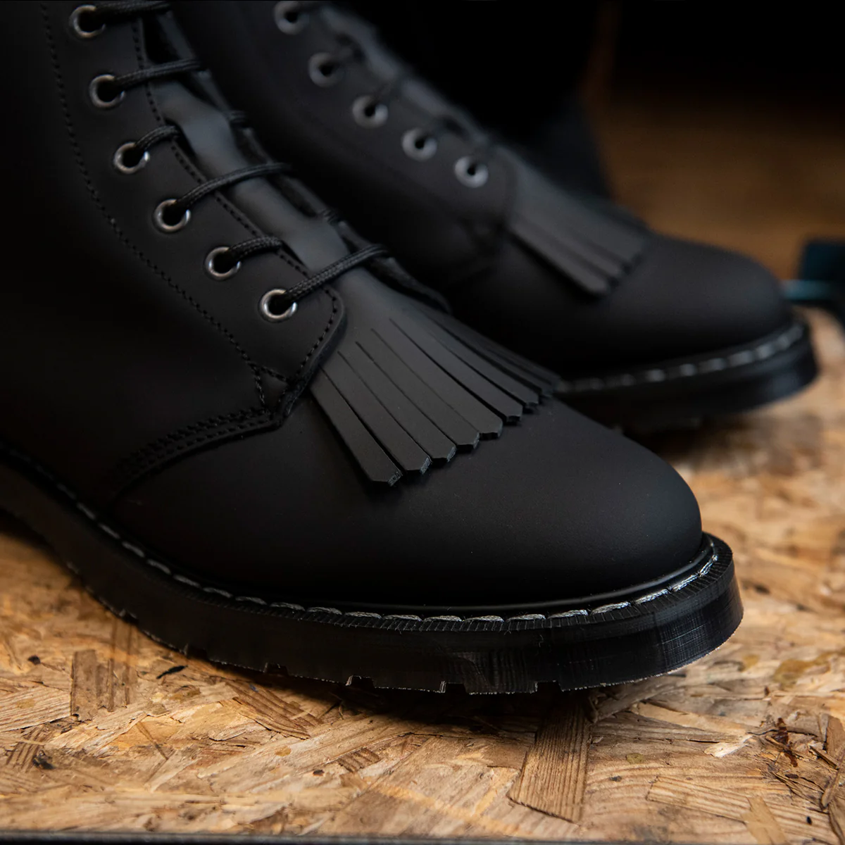 4349-black-greasy-6-eye-astronaut-boot-boot-kiltie-4.webp Black Greasy 6 Eye Astronaut Boot & Boot Kiltie
