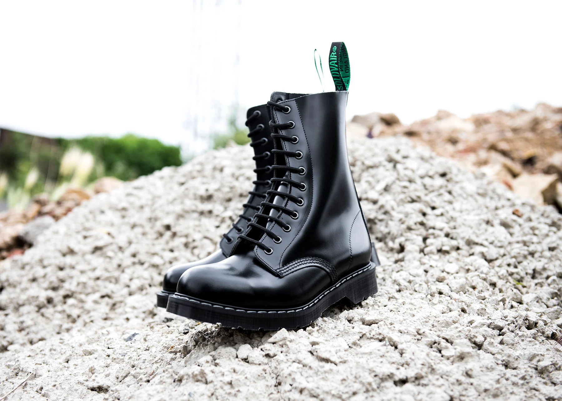984-black-hi-shine-11-eye-derby-boot-4.webp Black Hi-Shine 11 Eye Derby Boot