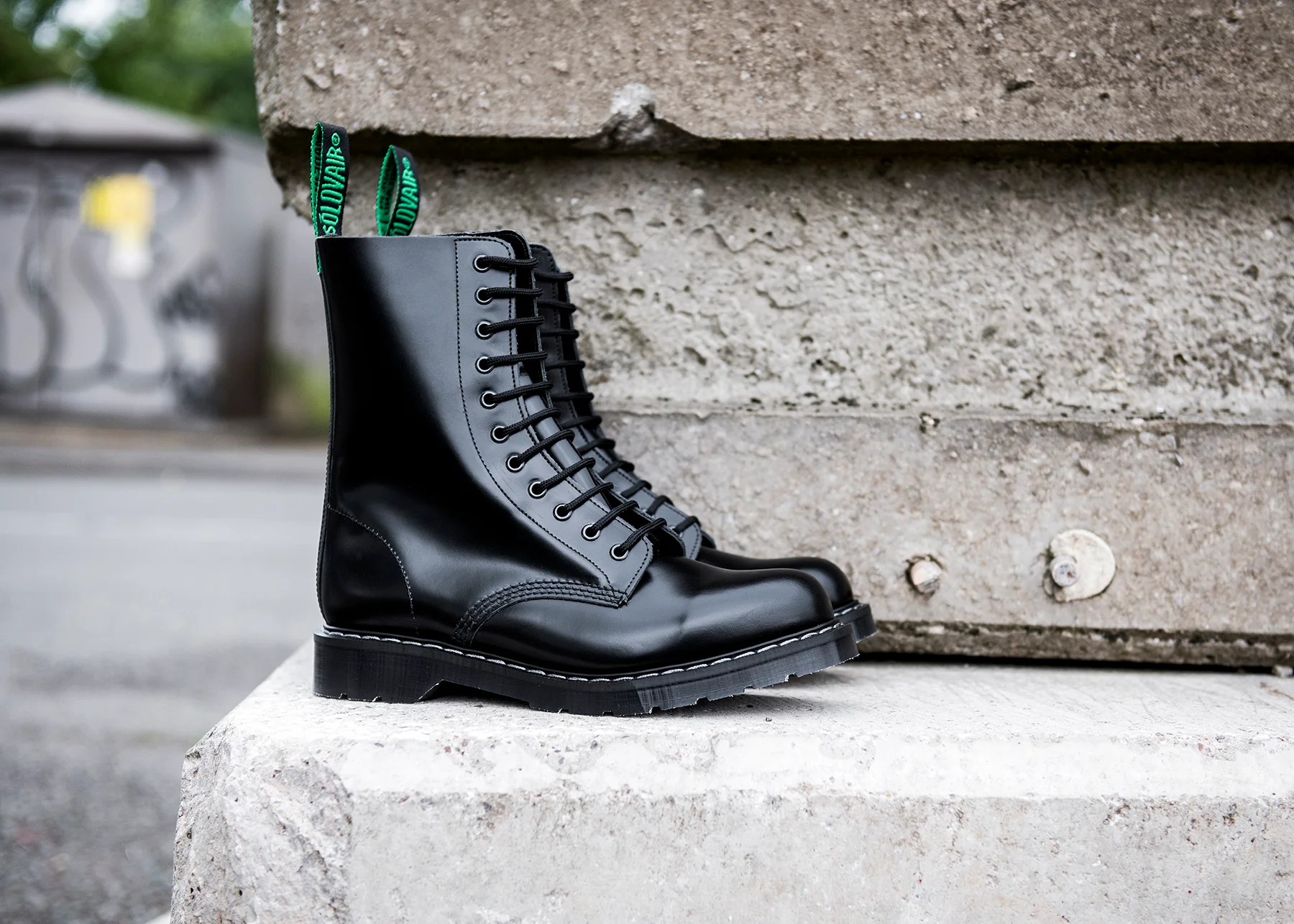 984-black-hi-shine-11-eye-derby-boot-5.webp Black Hi-Shine 11 Eye Derby Boot